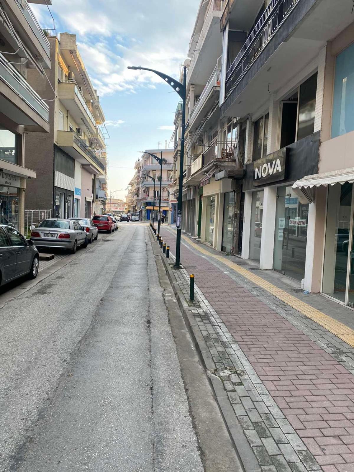 Parasiou Studios 102 Διαμερίσματα Στο Κέντρο Της Πόλης Komotini Exterior photo